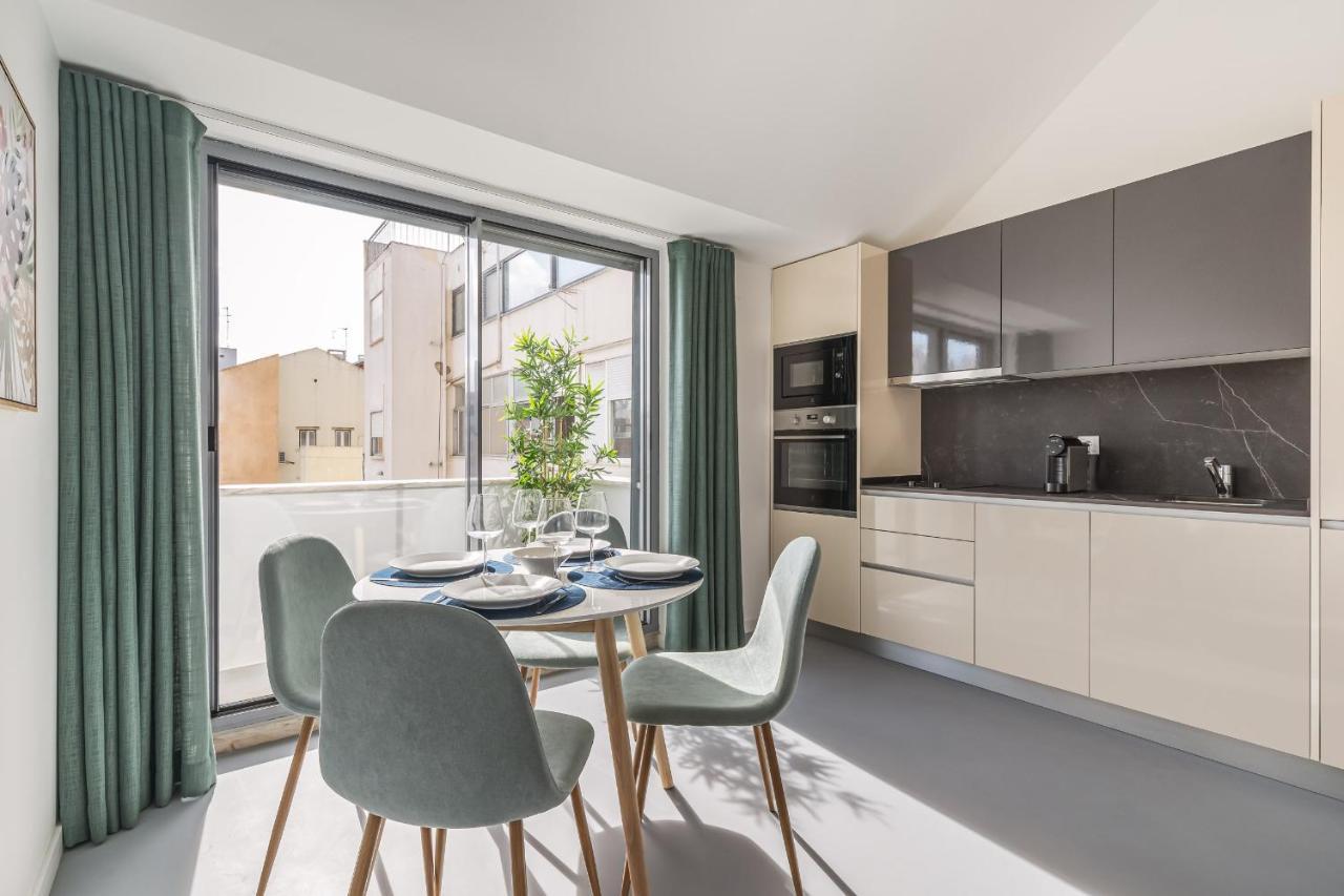 Succeed Campo Pequeno Apartments Lisbon Bagian luar foto