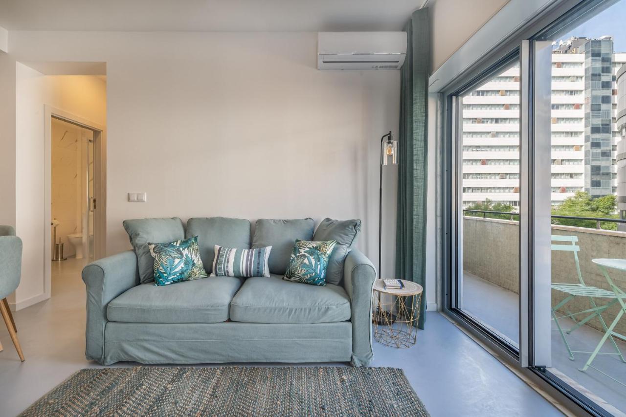 Succeed Campo Pequeno Apartments Lisbon Bagian luar foto