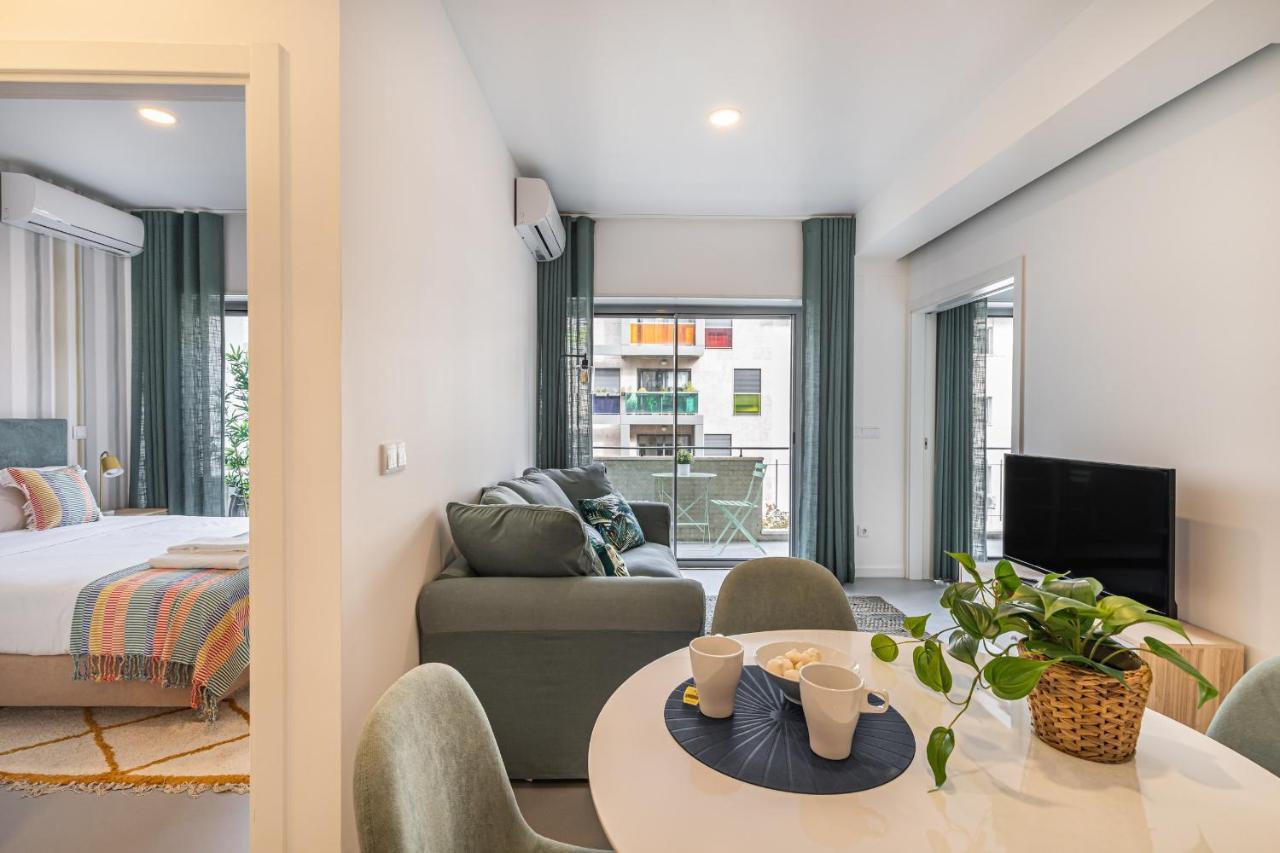 Succeed Campo Pequeno Apartments Lisbon Bagian luar foto